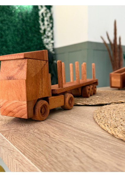 Oyuncak Ahşap Tomruk Taşıyıcı Tır modelleri