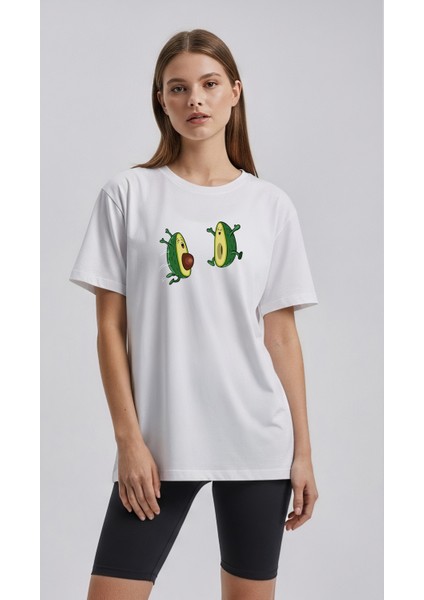 Sarılan Avokadolar Tasarım Baskılı Oversize Pamuklu Beyaz Kadın T-Shirt