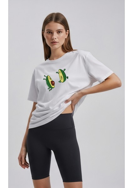 Sarılan Avokadolar Tasarım Baskılı Oversize Pamuklu Beyaz Kadın T-Shirt fiyatları