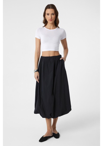 Beyaz Basic Crop Kadın Top fiyatları