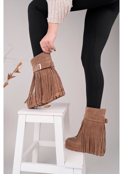 Rio Model Hakiki Deri Yuvarlak Burun Dolgu Taban Gizli Ökçe Püsküllü Tokalı Kadın Günlük Bot fiyatları