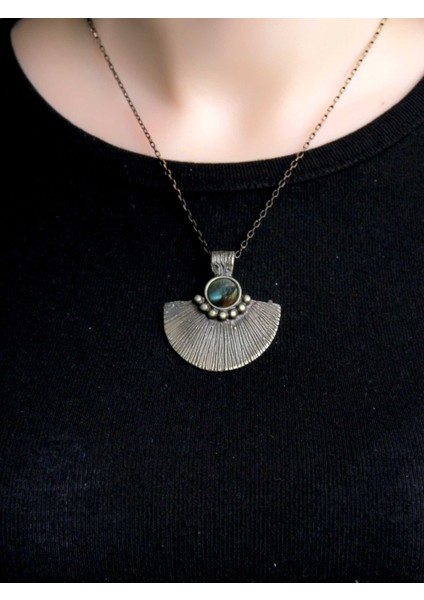 Doğal Taş Labradorit Doğal Taşlı Desenli Otantik Kadın Kolye 45 cm Zincirli EUK26LBT modelleri