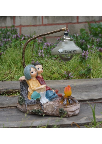 Ateş Başındaki Romantik Sevgili Çift Işıklı Biblo