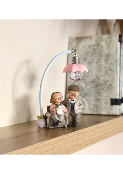 Yaşlı Çift Işıklı Biblo