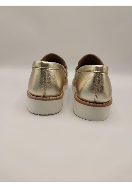 Malta Altın Deri Kadın Günlük Ayakkabı – Parlak Altın Tokalı fiyatları
