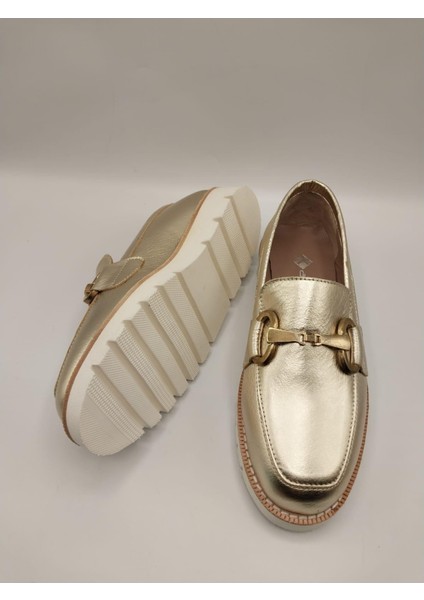 Malta Altın Deri Kadın Günlük Ayakkabı – Parlak Altın Tokalı fırsatları