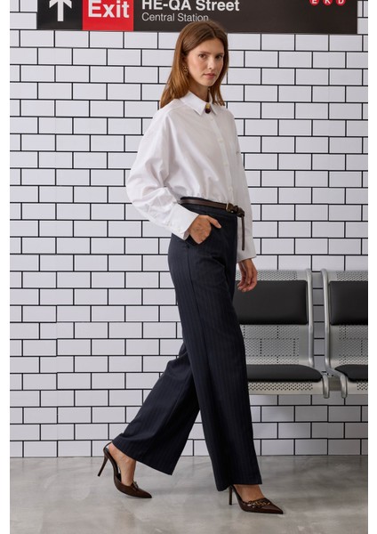 Yırtmaç Detaylı Pantolon Lacivert modelleri