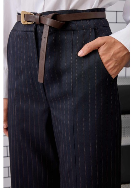 Yırtmaç Detaylı Pantolon Lacivert indirimleri