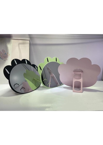 Ayaklı Makyaj Aynası