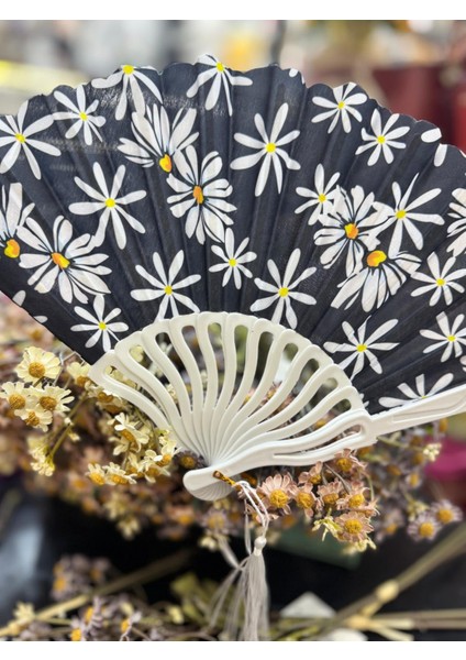 Plastik Desenli Yelpaze