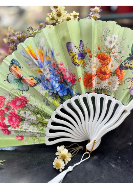 Plastik Desenli Yelpaze