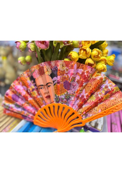 Plastik Desenli Yelpaze