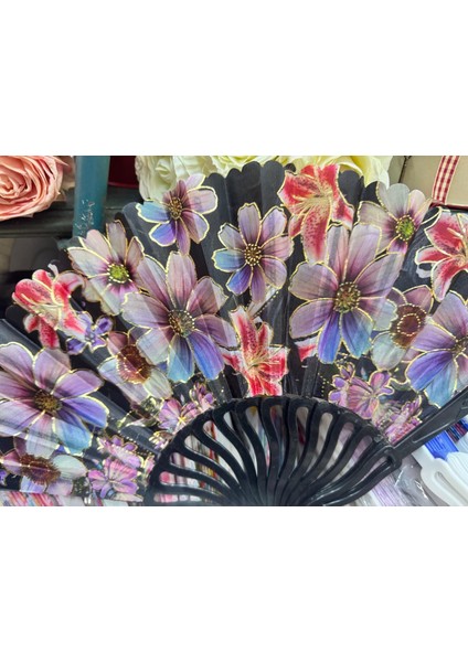 Plastik Desenli Yelpaze