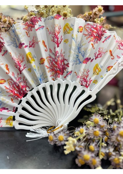 Plastik Desenli Yelpaze