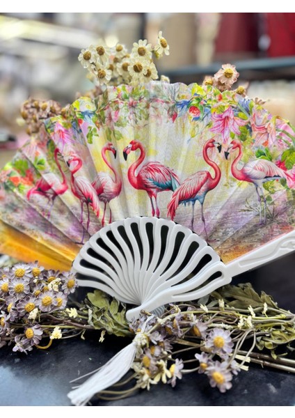 Plastik Desenli Yelpaze