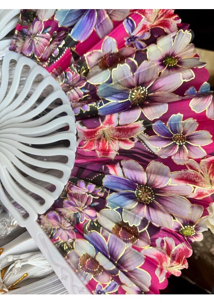 Plastik Desenli Yelpaze