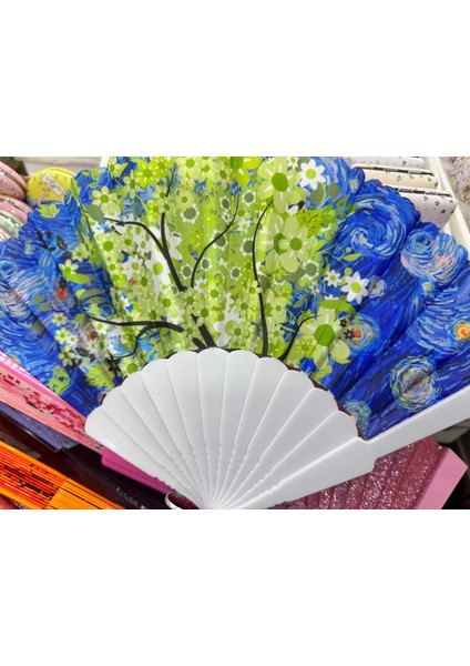 Plastik Desenli Yelpaze