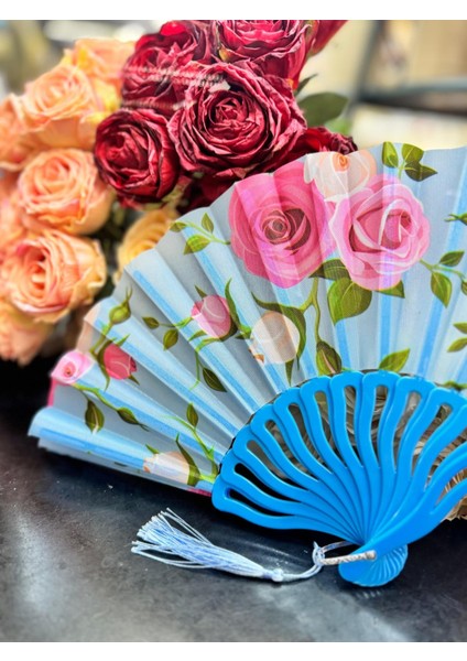 Plastik Desenli Yelpaze