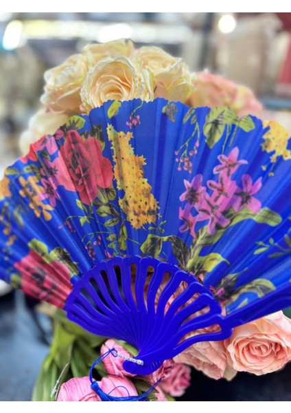 Plastik Desenli Yelpaze