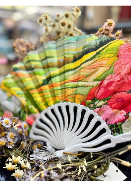 Plastik Desenli Yelpaze