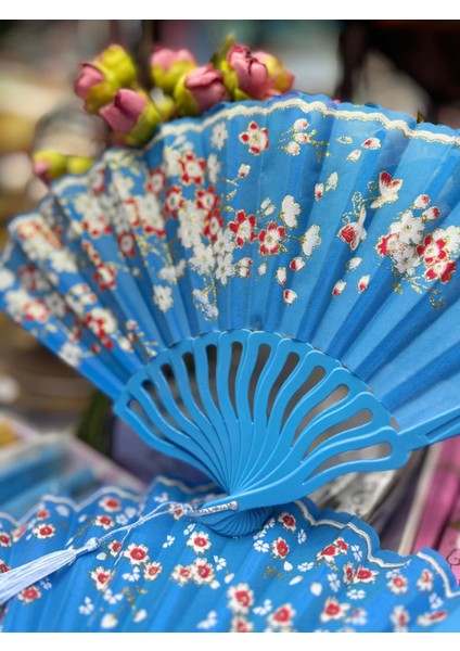 Plastik Desenli Yelpaze