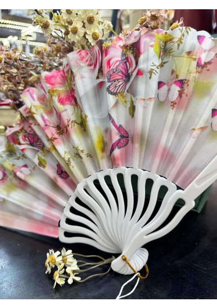 Plastik Desenli Yelpaze