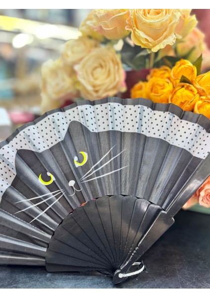Plastik Kedi Tasarımlı Yelpaze