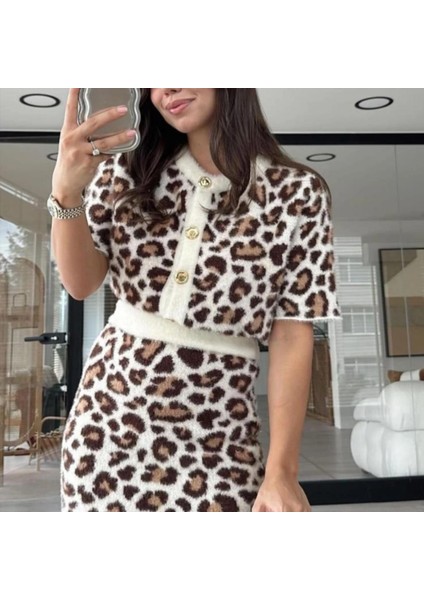Leopar Desenli Triko Takım – Kadın Crop Hırka & Mini Etek Ikili Set