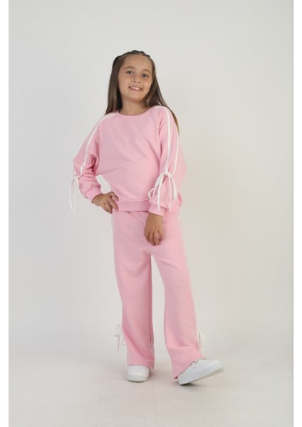 Kız Bağcık Detaylı Biyeli Takım