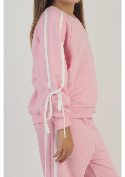 Kız Bağcık Detaylı Biyeli Takım fırsatları