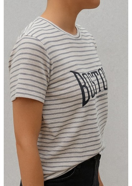 Unisex Çizgi Desenli Bisiklet Yaka Tişört modelleri