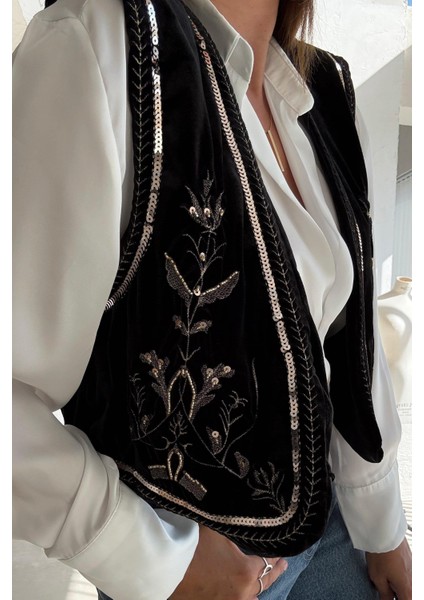Keyymod Kadın Kadife Pul Payet Işlemeli Şık Modern Yelek modelleri