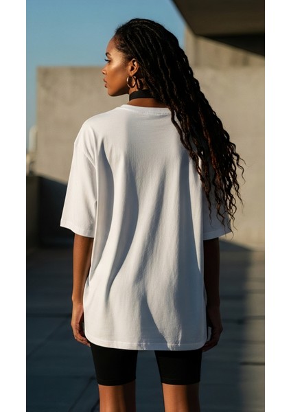 Kadın Oversize Baskılı Kısa Kollu Bisiklet Yaka T-Shirt – Premium Penye Süprem fiyatları