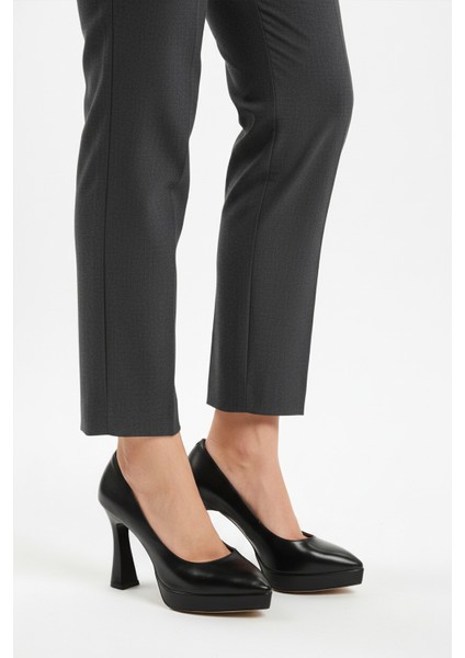 Siyah Ince Uzun Kadın Topuklu Ayakkabı 448206 Z