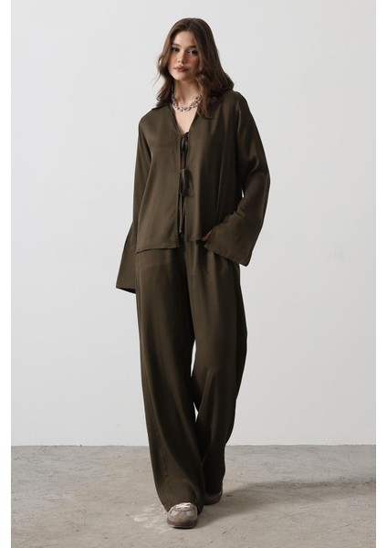 Önden Biyeli Bluz ve Pantolon Takım - Haki fiyatları