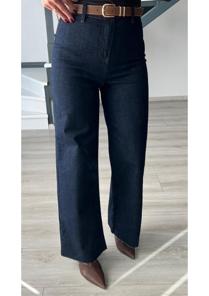 Lacivert Kemerli Paça Kesik Straight Jean fiyatları