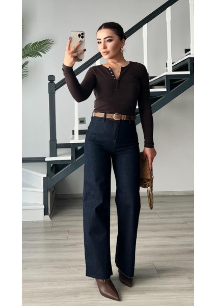 Lacivert Kemerli Paça Kesik Straight Jean fırsatları