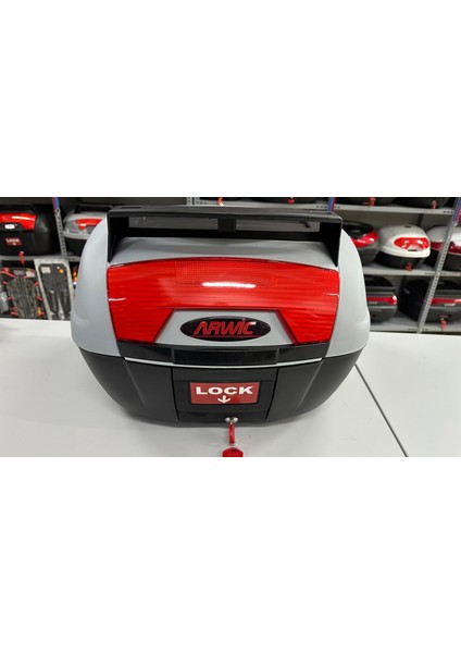 52 Litre Nardo Gri Sırt Dayamalı Motosiklet Arka Çantası modelleri