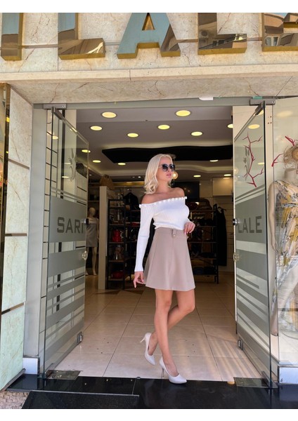 Straplez Yaka Çiçek Detaylı Triko fırsatları