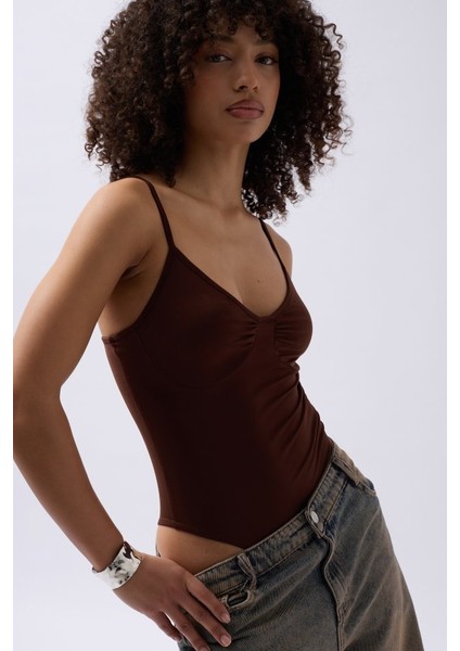 Önü Büzgülü Askılı Bodysuit fiyatları