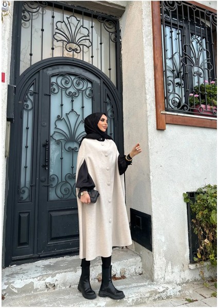 Kadın Trend Düğmeli Krem Kaşe Pelerin Panço fiyatları