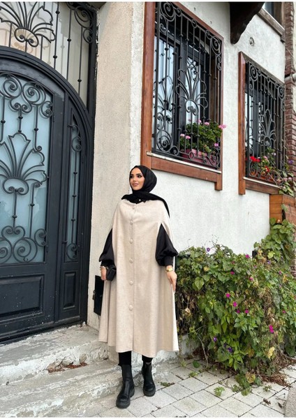 Kadın Trend Düğmeli Krem Kaşe Pelerin Panço modelleri