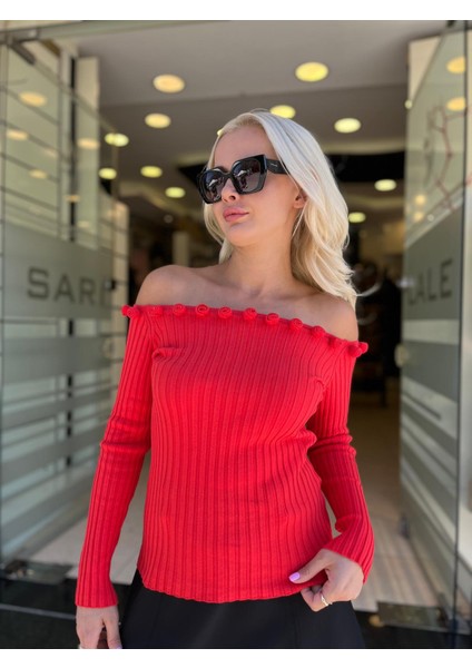 Straplez Yaka Çiçek Detaylı Triko modelleri