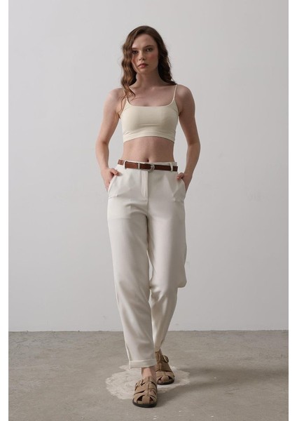 Kemerli Havuç Pantolon - Ekru fırsatları