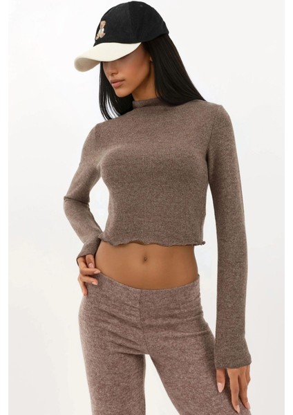 Kadın Yumuşak Dokulu Yarım Balıkçı Yaka Crop Bluz Busem Collection Brown