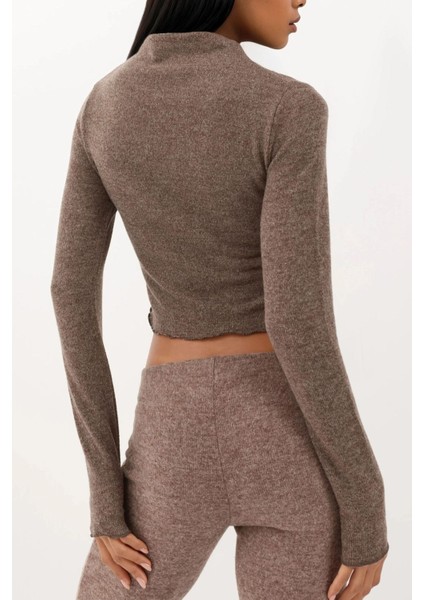 Kadın Yumuşak Dokulu Yarım Balıkçı Yaka Crop Bluz Busem Collection Brown fırsatları