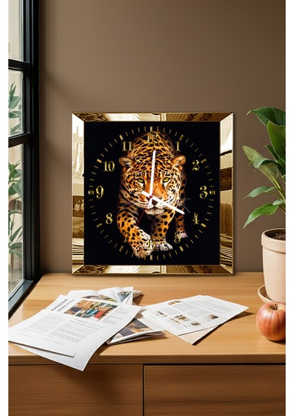 Gold Çerçeveli Leopar Temalı Dekoratif Mdf Duvar Saati
