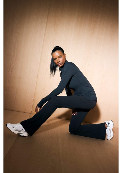 Fit Flare Fit Beli Saran İç Göstermeyen Toparlayıcı Yüksek Bel İspanyol Paça Standart Boy Sporcu Eşofman Altı C9192AX25AU