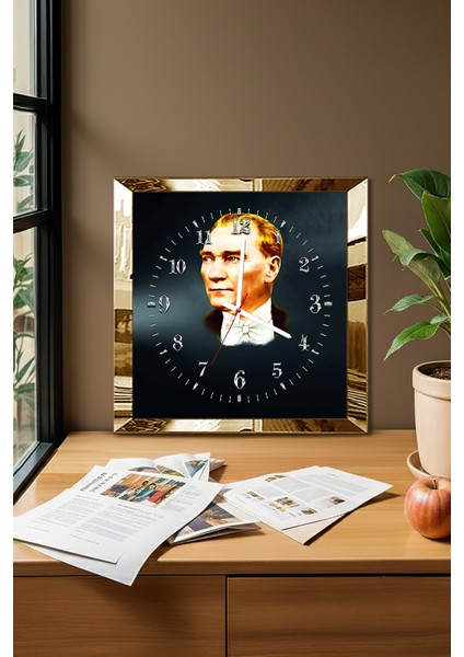 Gold Çerçeveli Atatürk Temalı Dekoratif Mdf Duvar Saati