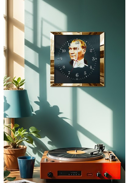 Gold Çerçeveli Atatürk Temalı Dekoratif Mdf Duvar Saati fırsatları